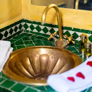Full Moon Hotel typu riad